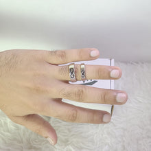 Load and play video in Gallery viewer, Silver Couple Rings Silver Ring For Couple